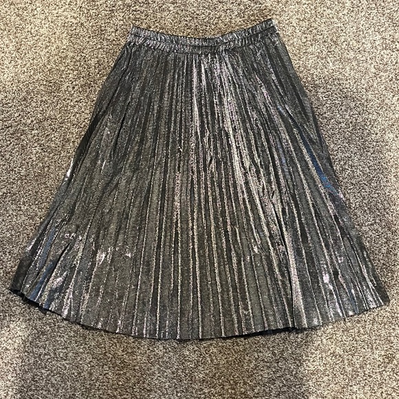 Dresses & Skirts - Skirt